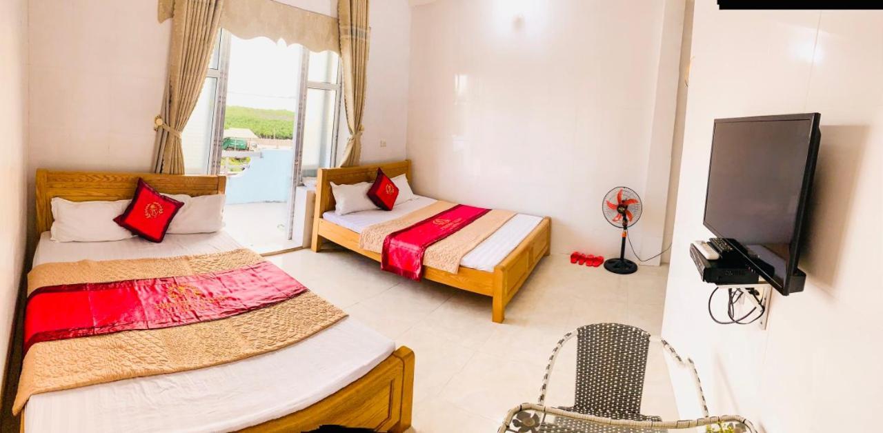 Nha Nghi Phuong Thao Bed & Breakfast Quan Lan Exterior photo